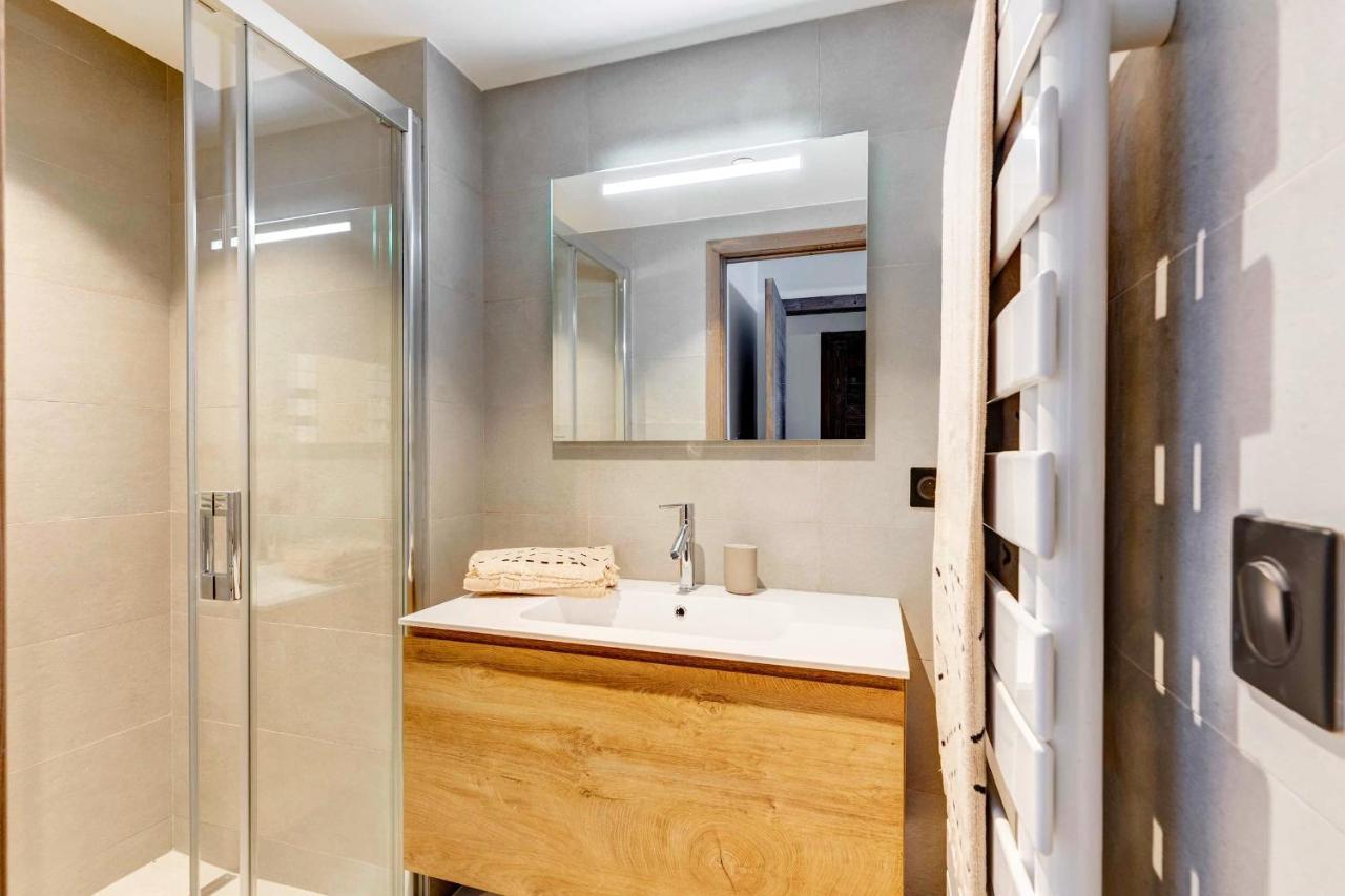 4-Room Apartment With Garden, Gym And Shared Spa เมอแฌฟ ภายนอก รูปภาพ