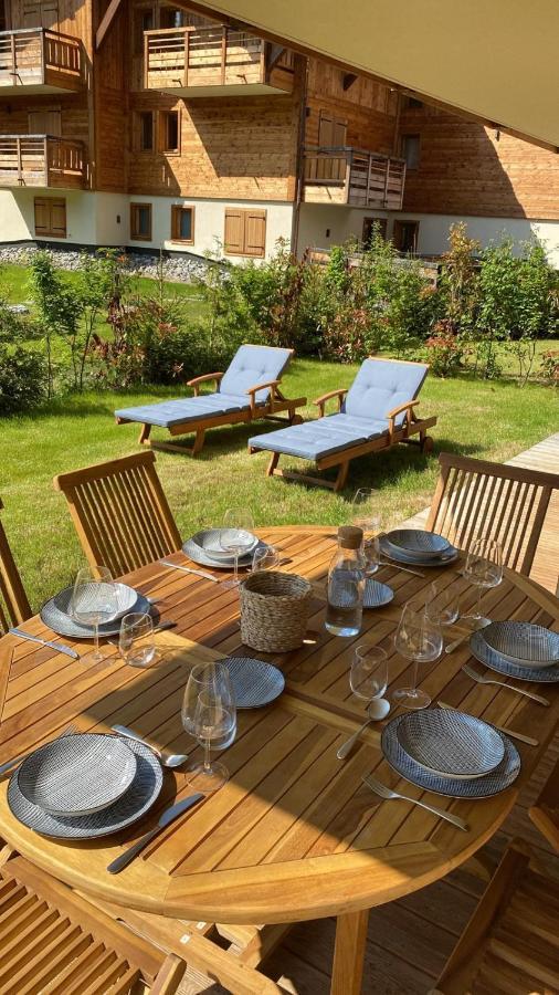 4-Room Apartment With Garden, Gym And Shared Spa เมอแฌฟ ภายนอก รูปภาพ